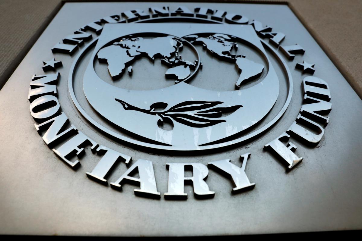 IMF warns storms clouds gathering for global economy