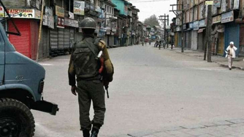 Shutdown continues in Occupied Kashmir on 2nd consecutive day today