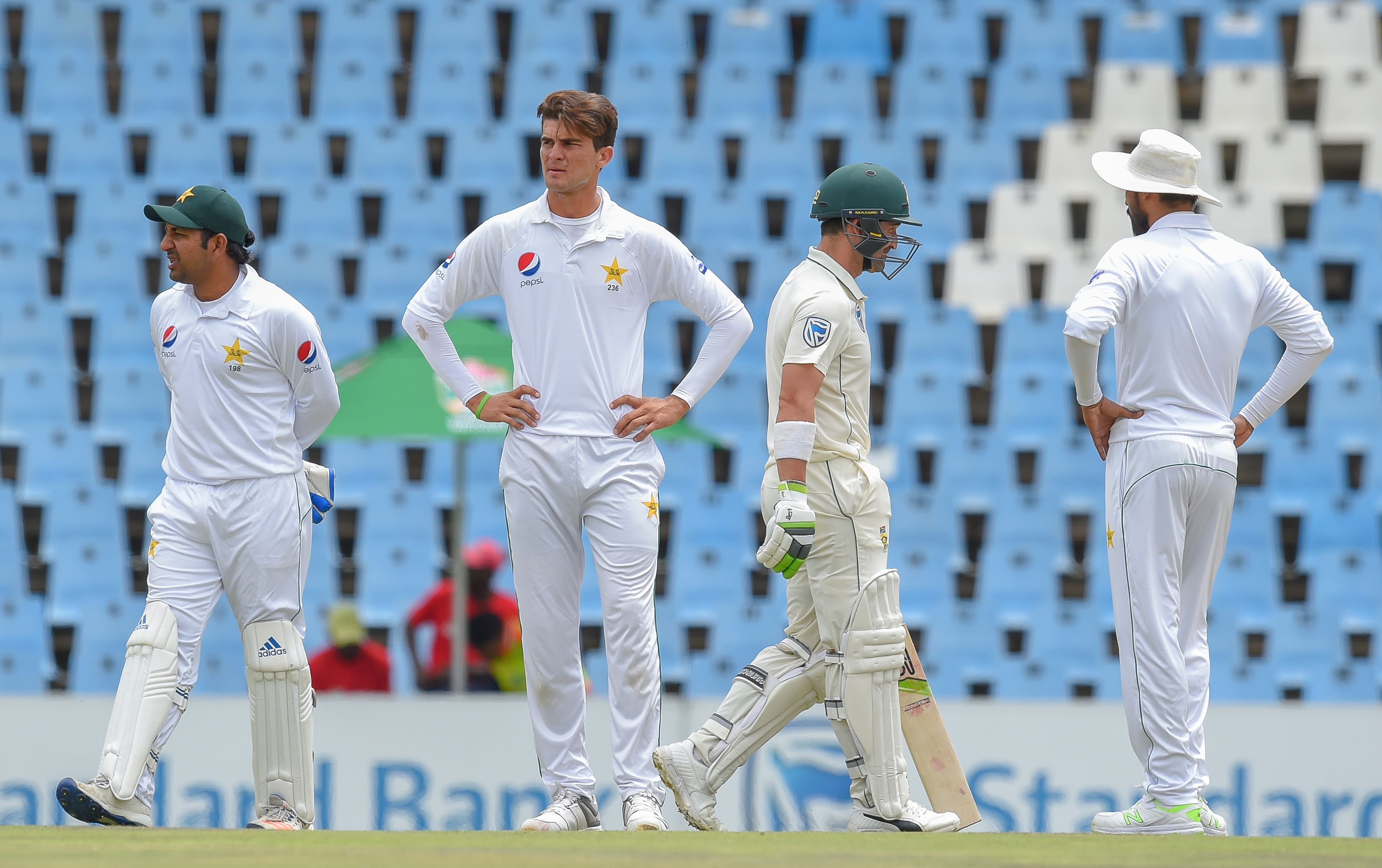 South Africa beat Pakistan by six-wicket in first Test