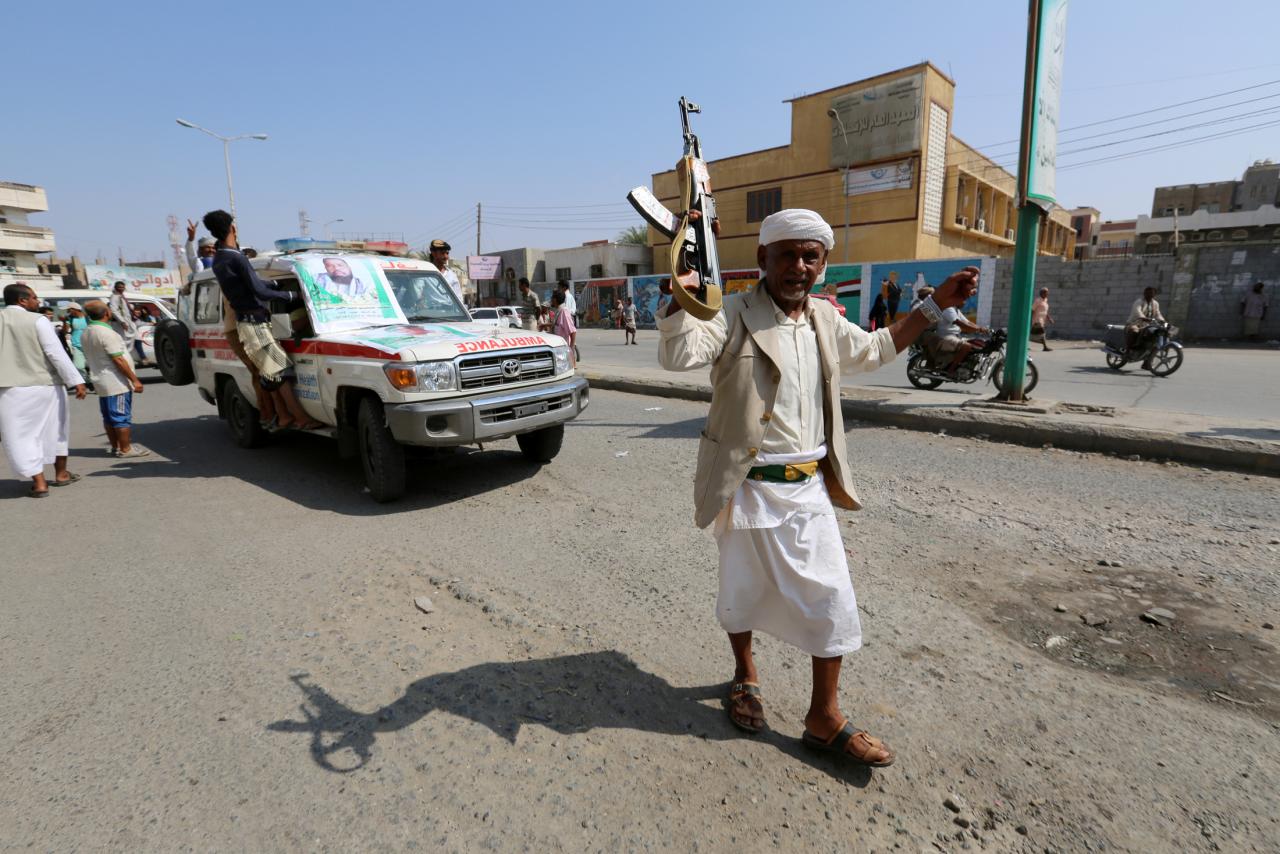 Pressure builds on Yemen's warring parties as peace talks focus on port