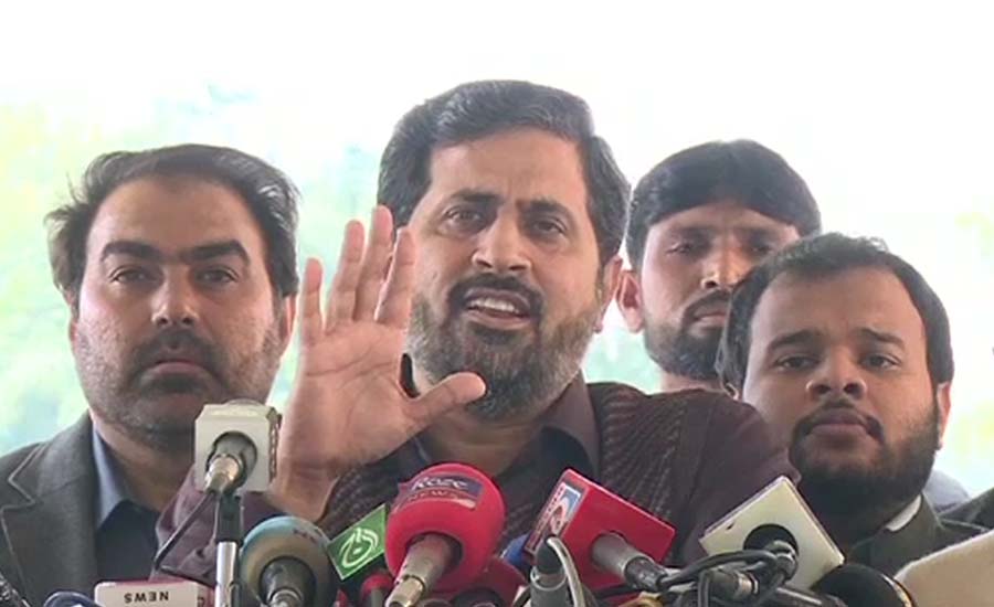 Govt will neither strike deal with the corrupt nor let them go: Fayayz Chohan
