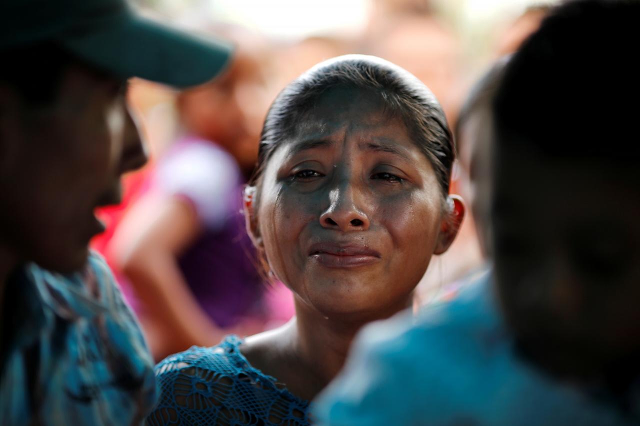 Guatemalan girl's Christmas funeral too much for grieving mother