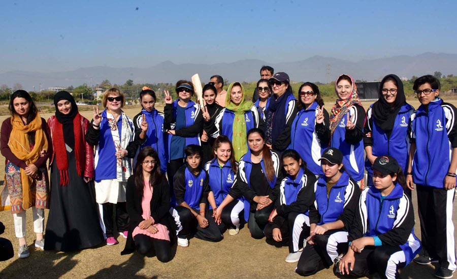 Parliamentarians beat Media XI in female friendly cricket match