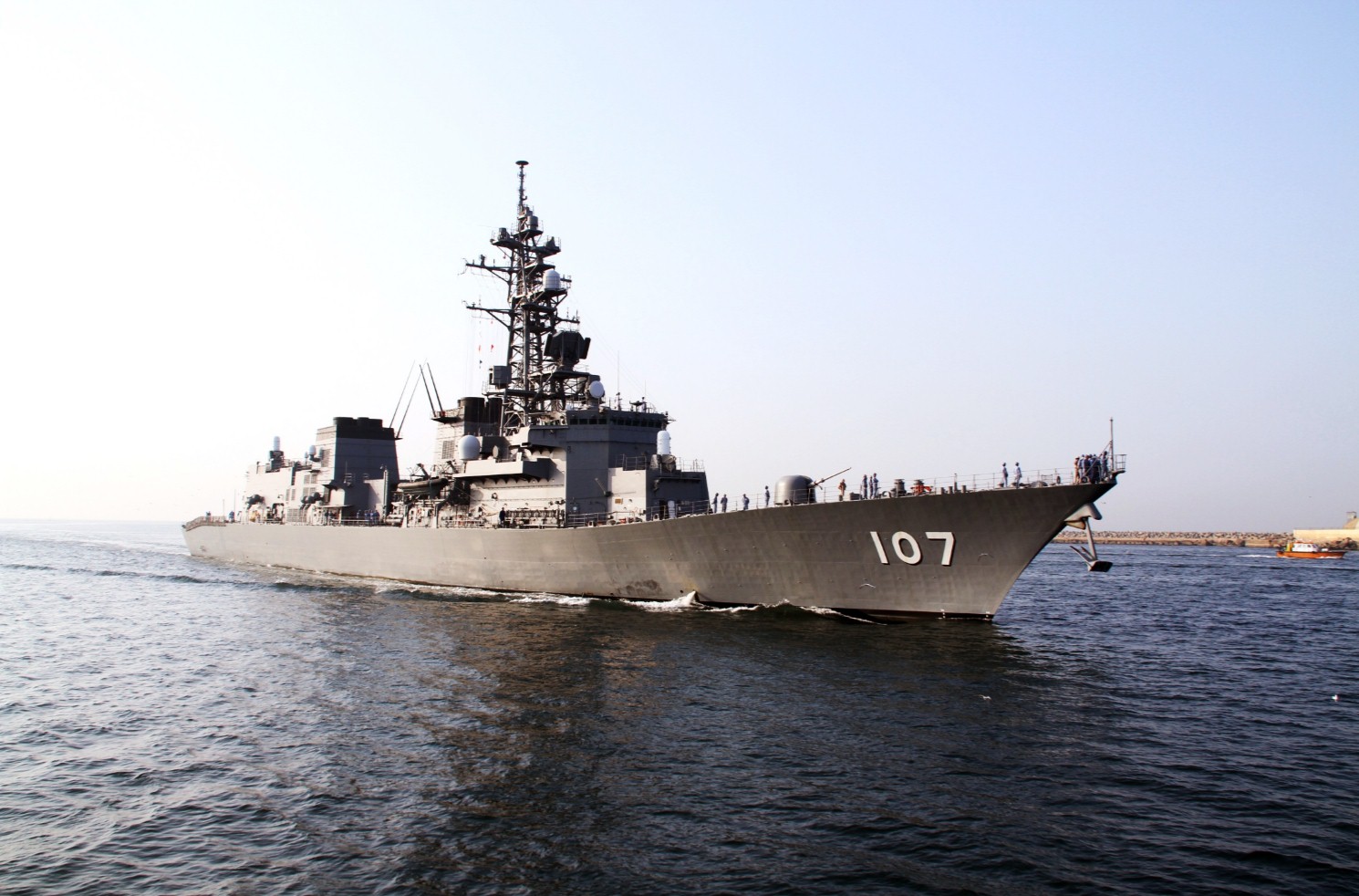 Japanese Naval ship arrives Karachi for maritime exercise