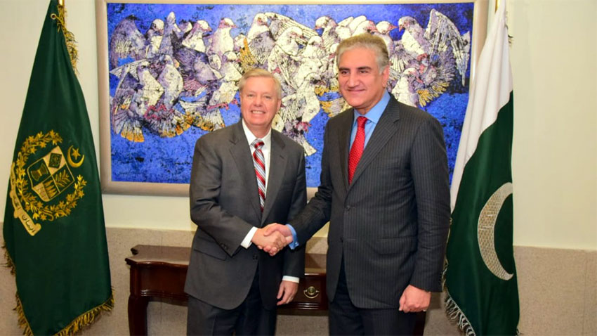 Qureshi, US Senator discuss bilateral, regional issues