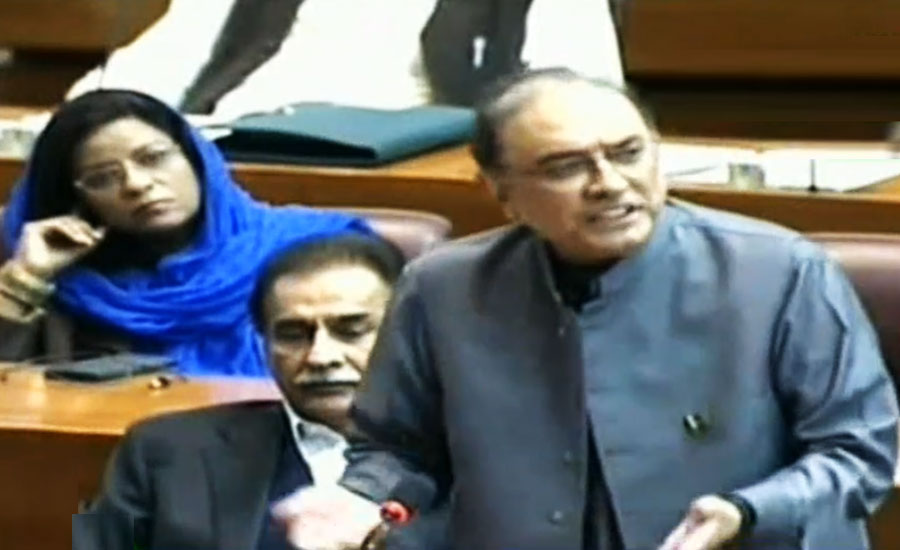 Zardari says no need to topple PTI govt, it will fall down itself