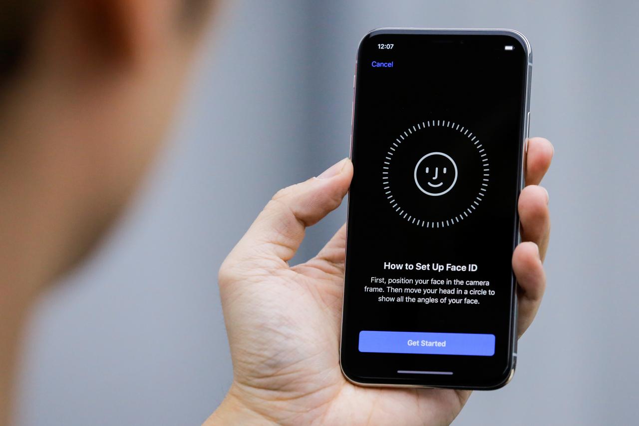 Cyber researcher pulls public talk on hacking Apple's Face ID