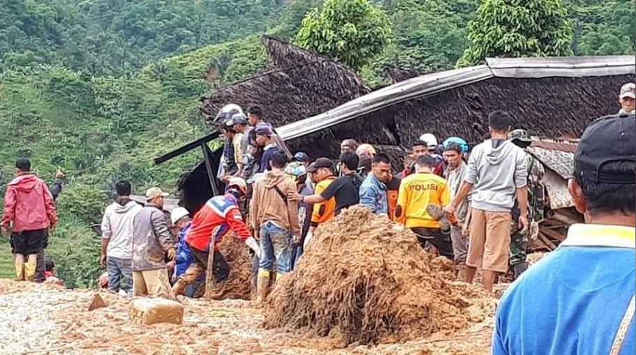 Landslides kill at least 15 in Indonesia after year of disasters