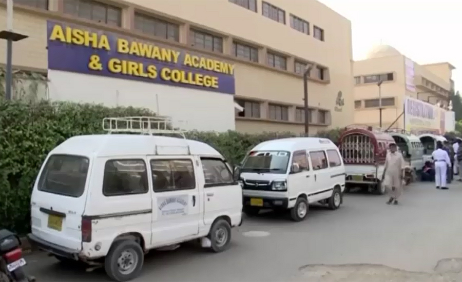 Van drivers continue strike against crackdown in Karachi