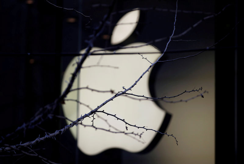 Qualcomm urges US regulators to ban some iPhones