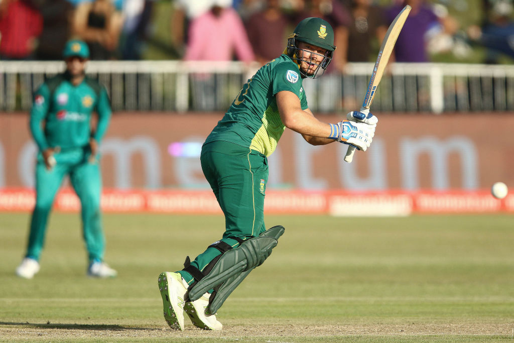 Miller fielding helps South Africa beat Pakistan in tough contest