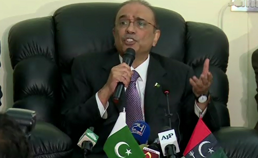 Rulers challenging democracy by arresting a speaker, says Asif Zardari