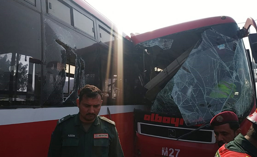 Woman dies, 15 injured in Lahore Metro bus accident