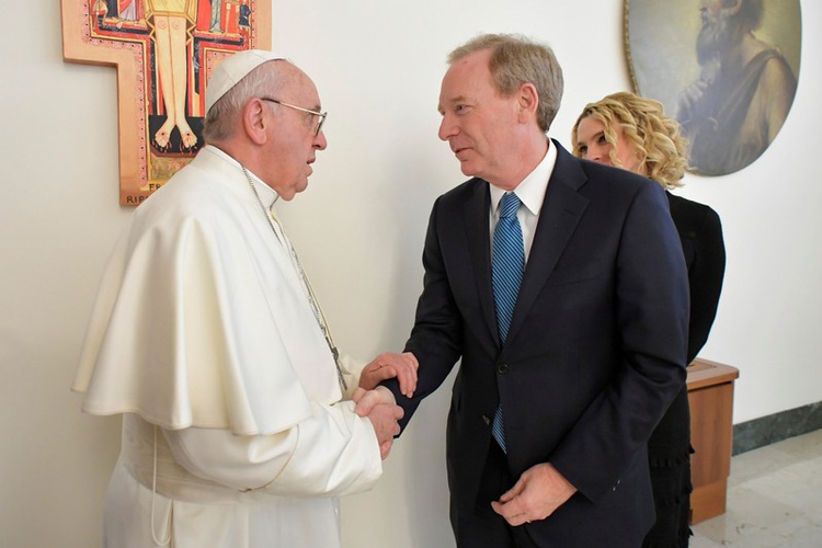 Pope discusses ethics of artificial intelligence with Microsoft chief
