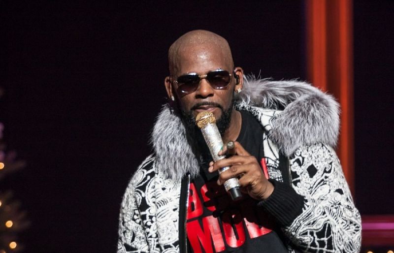 R Kelly arrested for unpaid child support after interview denying sex charges