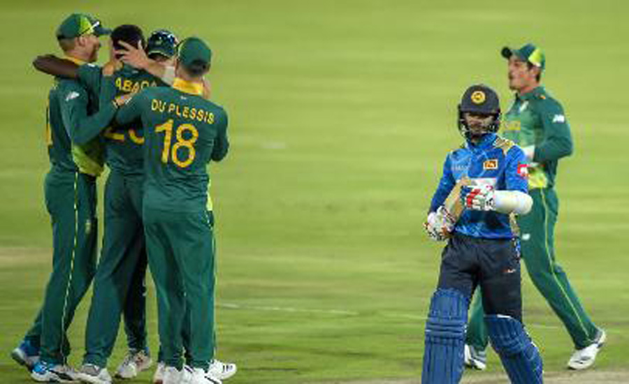 Du Plessis hails bowlers, Malinga wants more hunger