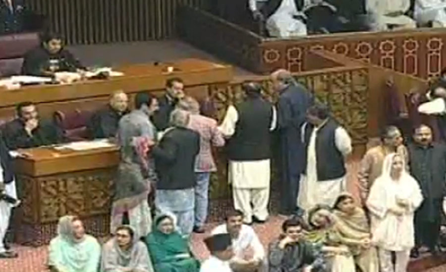 Hullabaloo in National Assembly during speech of Murad Saeed