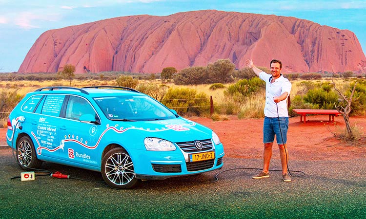 Dutch adventurer finishes three-year electric car journey in Australia