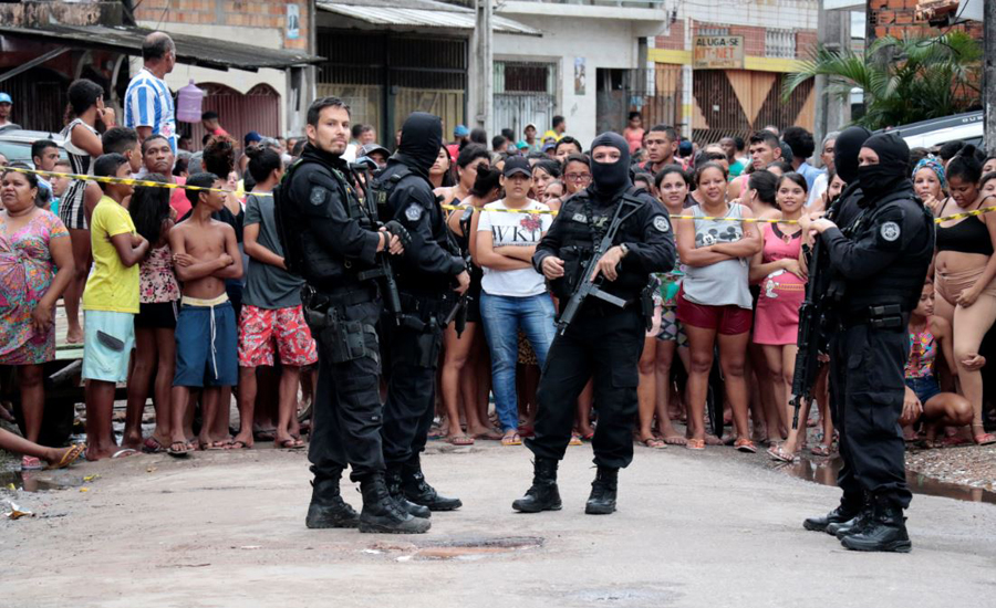 Armed group kills 11 in a bar in northern Brazil