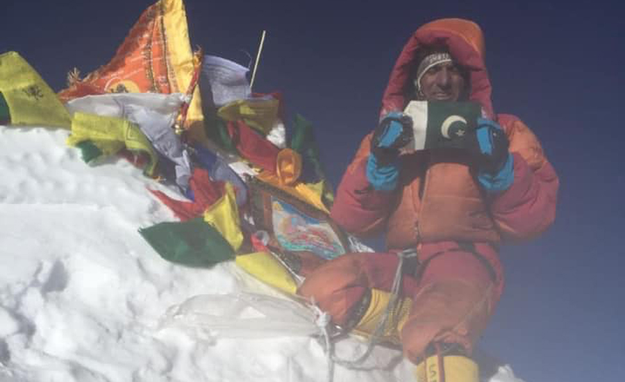 Skardu-based Muhammad Ali climbs fifth highest mountain in Nepal