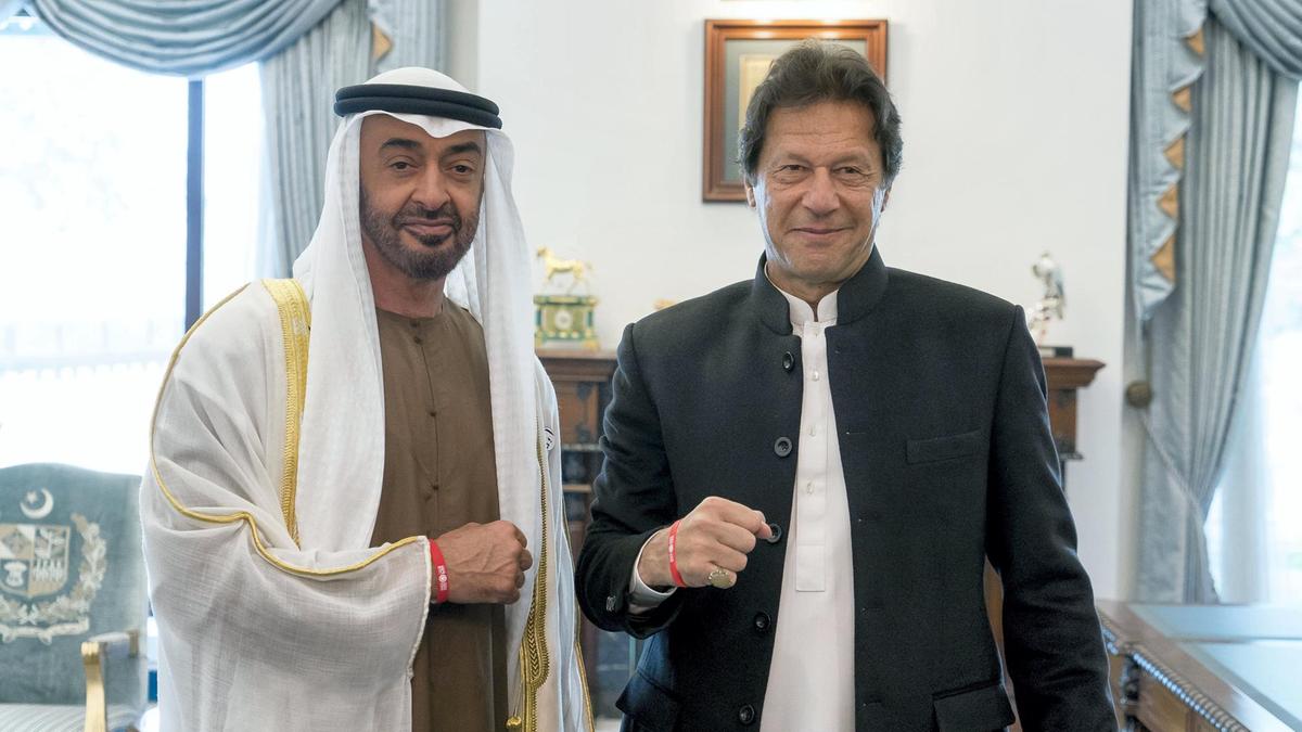 PM thanks UAE crown prince for releasing 572 Pakistani prisoners