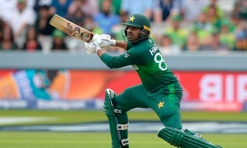 Sohail, Amir keep Pakistan's World Cup alive