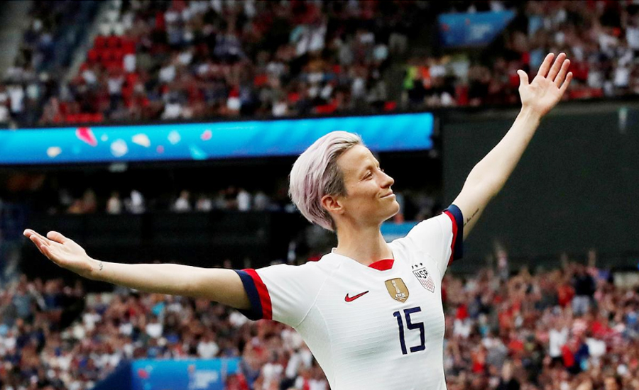 Rapinoe double takes US past France into semi-finals