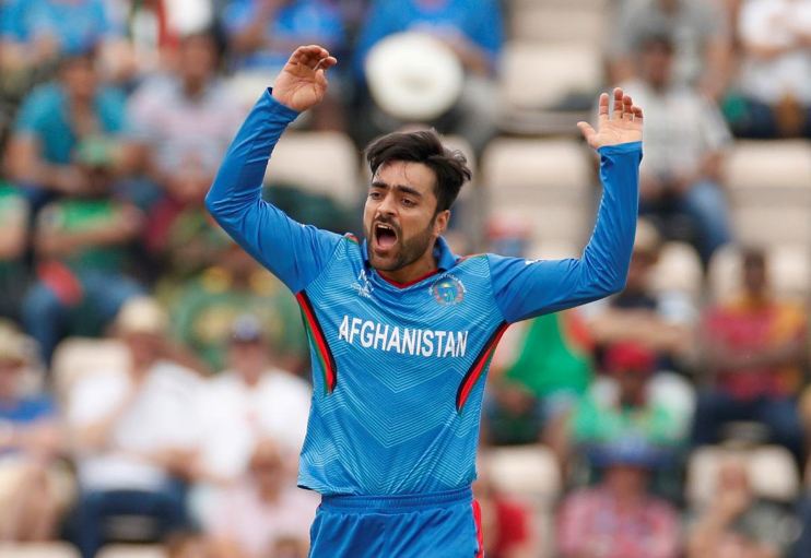 Afghan poster boy Rashid buckling under weight of expectations