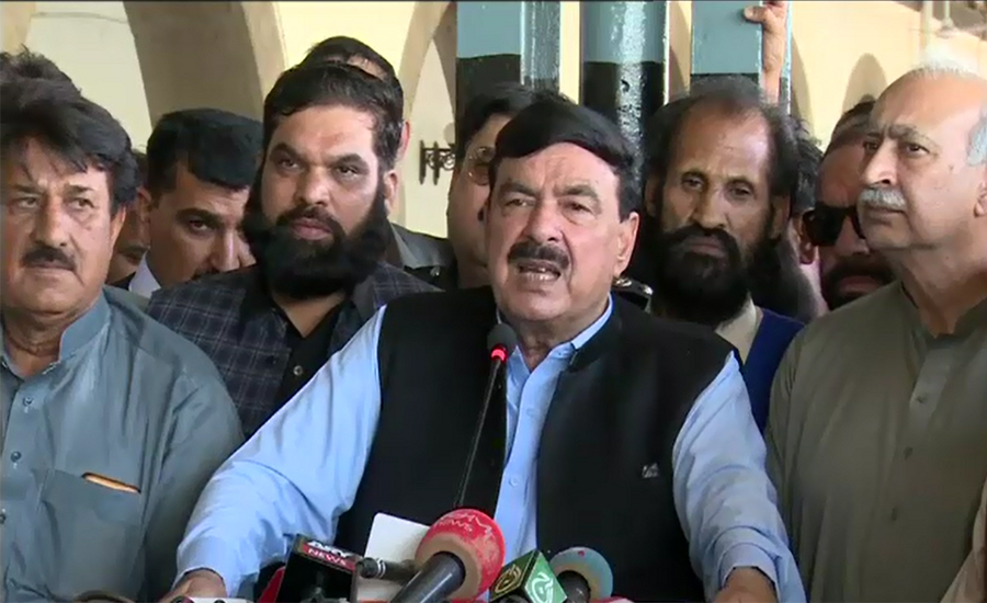 Nation is standing behind Pak Army, says Sheikh Rasheed