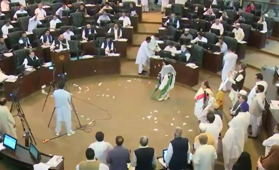 Khyber Pakhtunkhwa govt presents Rs900 billion surplus budget for FY2019-20