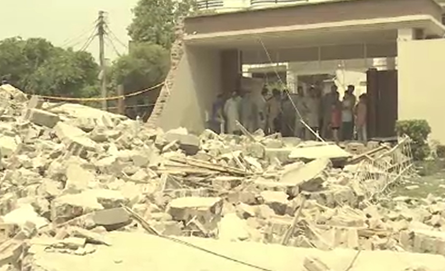 Two-storey house collapsed in Faisalabad after cylinder blast