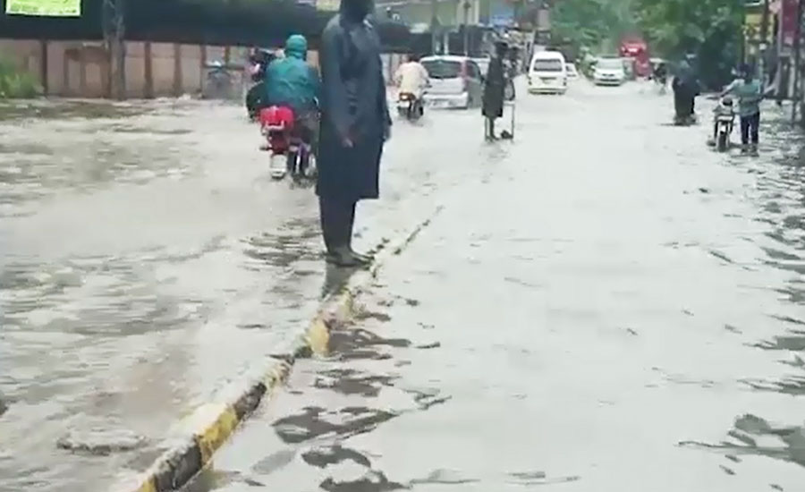 Heavy monsoon rain lashes Lahore, adjoining areas