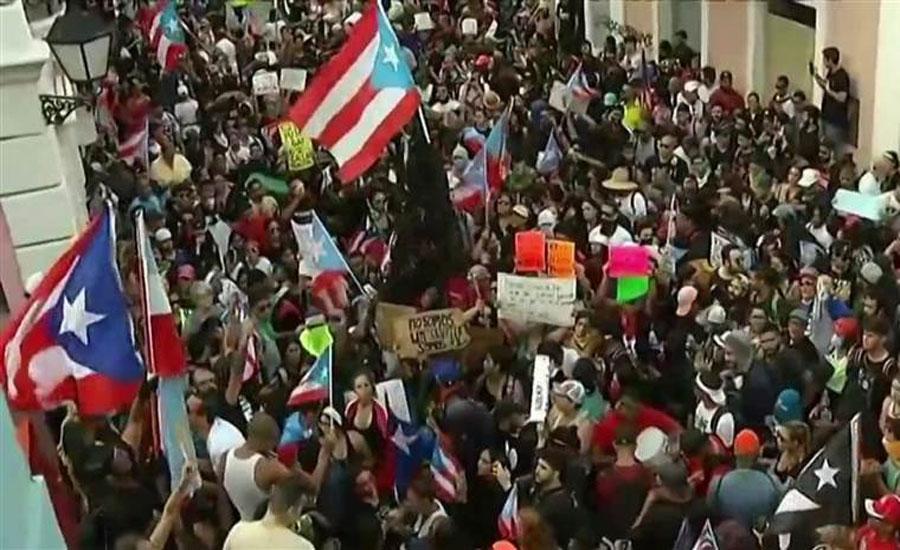 Puerto Rico protests: Thousands march for fifth consecutive day to press governor to resign