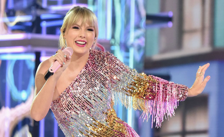 Taylor Swift shakes off Kardashian clan as highest-paid celebrity