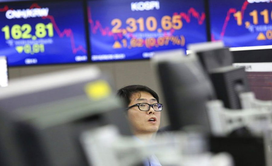 Asian shares hit 2-month lows as soaring Sino-US trade row unnerves markets
