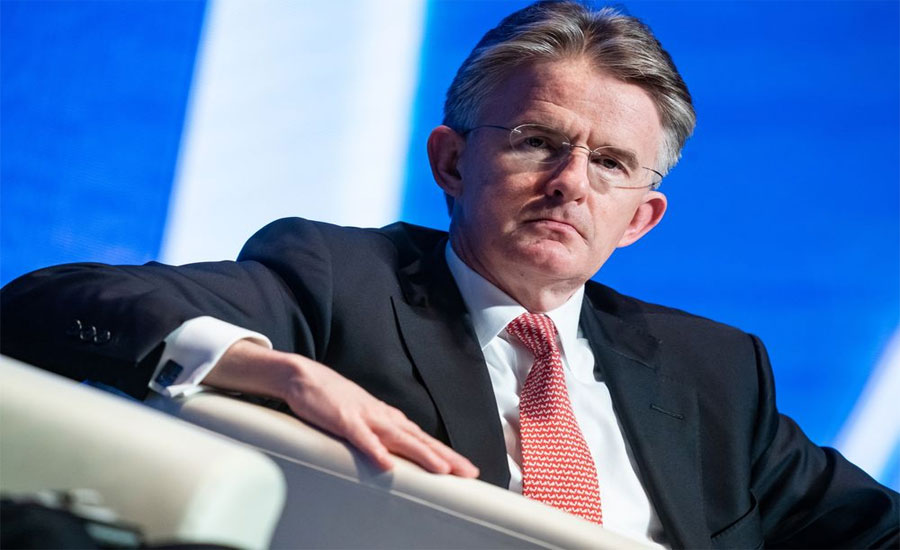 HSBC chief executive John Flint steps down