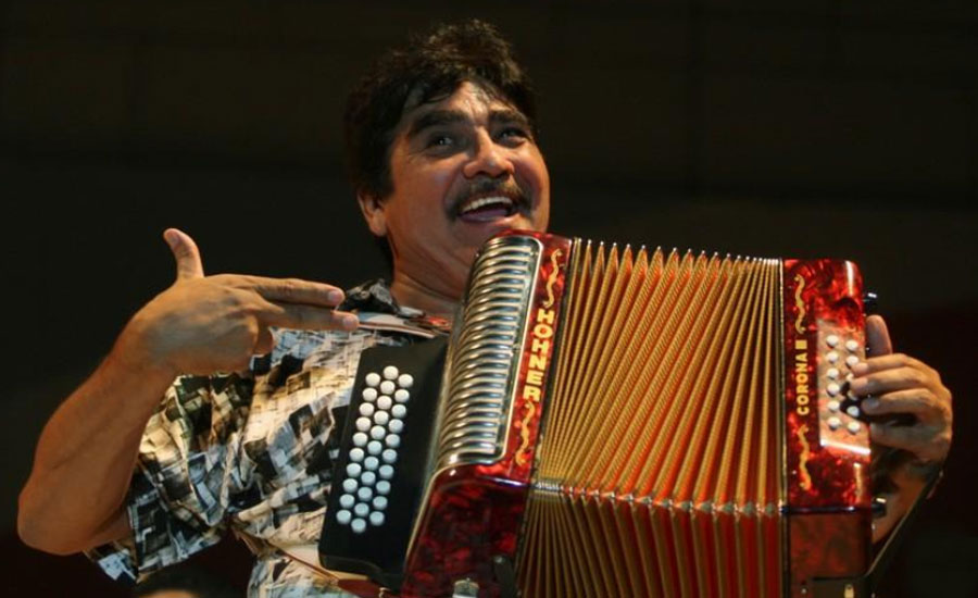 Mexican musician Celso Pina, accordion 'rebel,' dies at 66