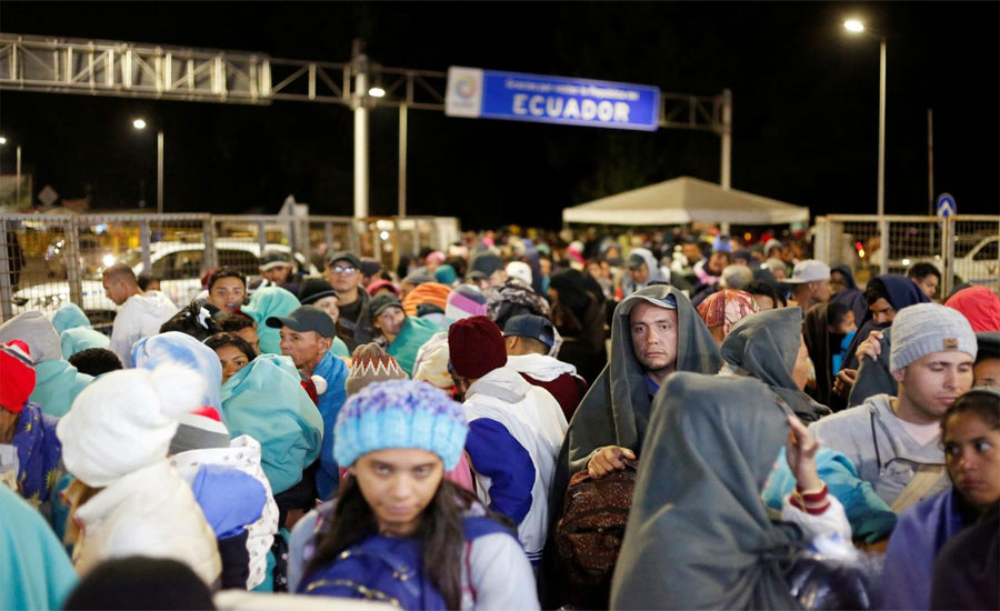 Venezuelan migrants flood into Ecuador ahead of new visa restrictions