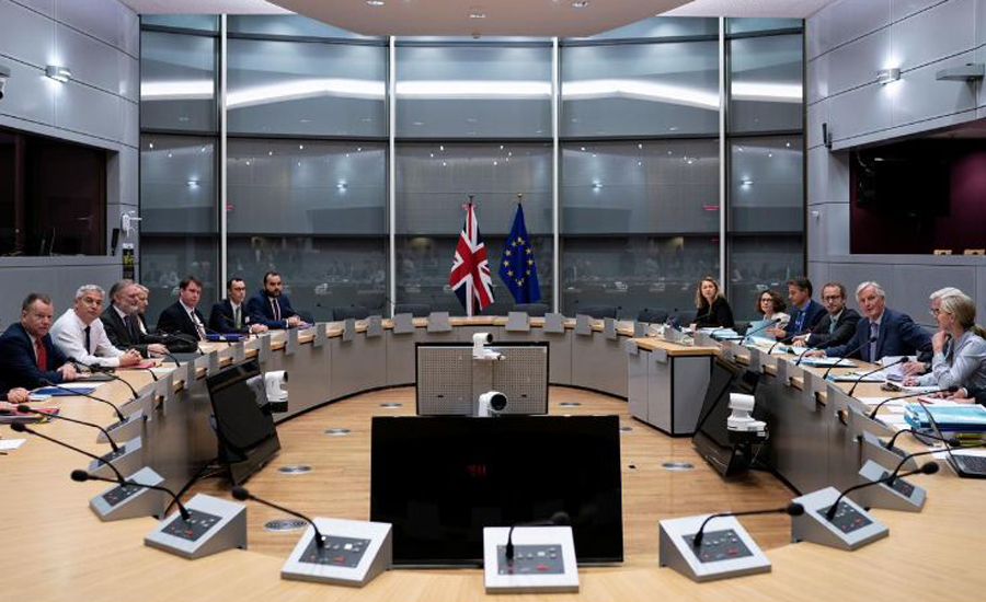 Britain and EU spar over Brexit as clock ticks down