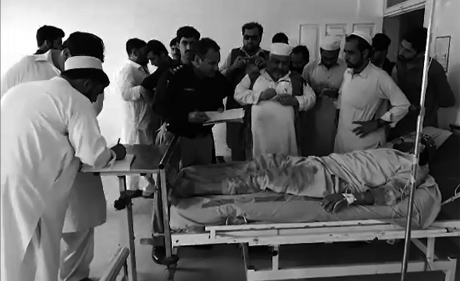 Six killed, four wounded in firing on passenger coach in Hangu