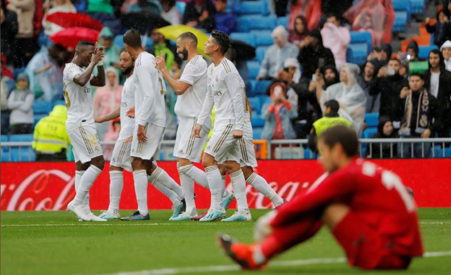 Soccer: Real Madrid scrape 3-2 win over Levante