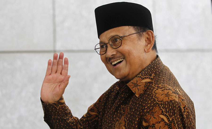 Indonesia's Habibie, president during transition to democracy, dies
