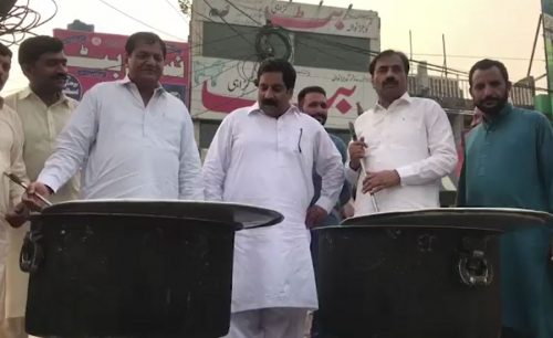 Azadi March Islamabad Lahore Maulana fazlur rehman breakfast Gujranwala JUI-F PMl-N PPP ANP