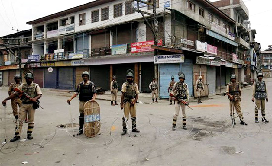 Curfew, communication blockade continues in IOK on 82nd day