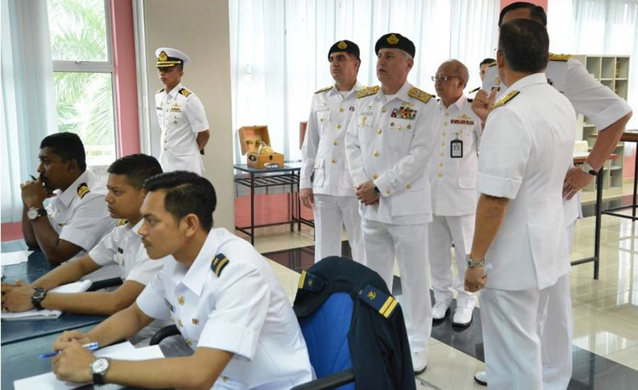 CNS Zafar Abbasi visits Royal Malaysian naval facilities, meets field commanders