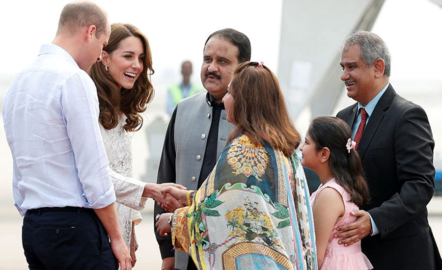 Prince William, Kate arrive in Lahore; meet Punjab governor, CM