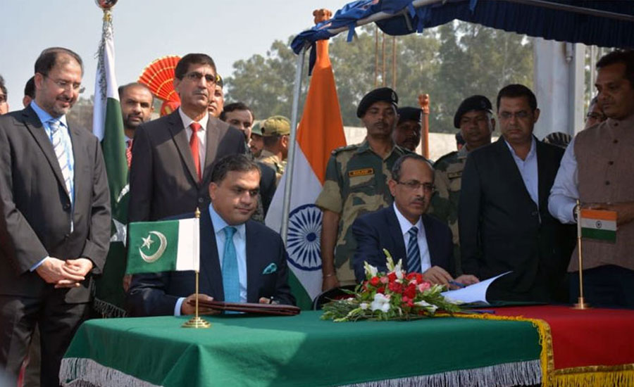Pakistan, India sign agreement on Kartarpur Corridor