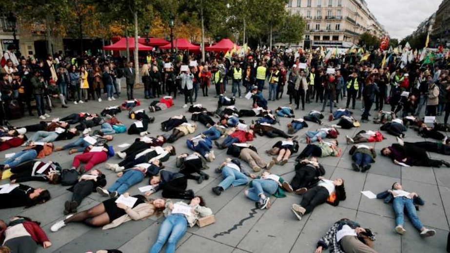 Women gather in Paris to protest against deadly domestic violence