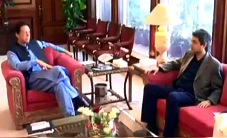 PM Imran Khan, Farogh Naseem discuss COAS extension case