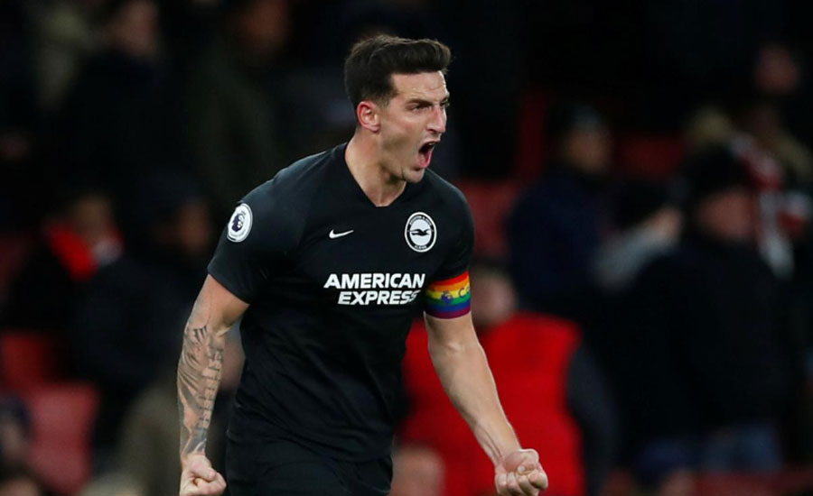 Arsenal slump to first home defeat by Brighton